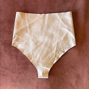 Commando High-Waist Shapewear in Cream